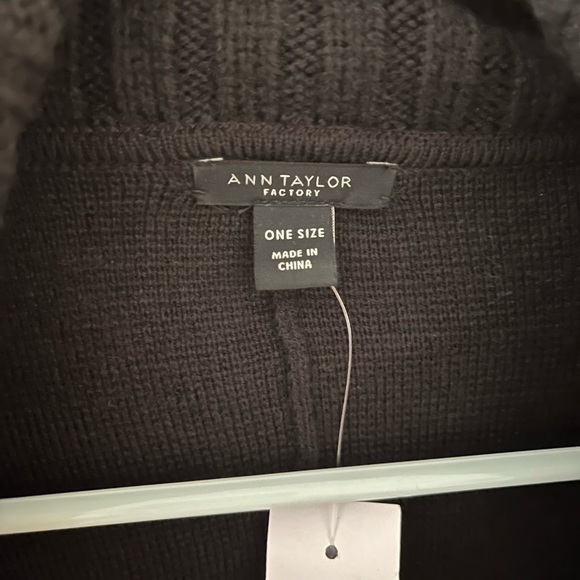 Ann Taylor Factory NWT One Size Black 3/4 Sleeve Boxy open front cardigan - Picture 3 of 8